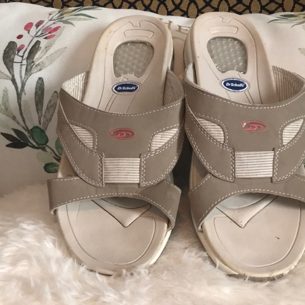 Advanced comfort Dr Scrolls Sandals